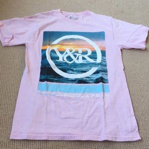 Men's small Y&R tee